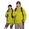 Jaqueta softshell para atividades ao ar livre, design unissex, à prova de vento e à prova d'água, com capuz, adequada para caminhadas, ciclismo e como roupa de casal para primavera e outono