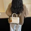 Bolsa de mão retrô de alta qualidade para mulheres, nova coleção outono/inverno 2026, bolsa de ombro super moderna, bolsa transversal estilosa e bolsa para o dia a dia