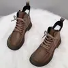 Botas Martin para Mujer Estilo Británico 2026 Otoño/Invierno Nuevas Negras Con Felpa Adelgazantes Botines Cortos Suela Plana Cremallera Lateral Versátiles Botas Individuales