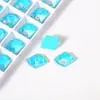 Cristal K9 Premium Fluorescente de Forma Irregular Fondo Plano Doble Agujero Hebilla Plana Abalorios de Pedrería Cosidos a Mano para Zapatos, Bolsas, Accesorios de Ropa y Decoraciones Hechas a Mano DIY