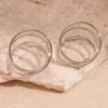 Pendientes Europeos y Americanos Transfronterizos Huecos Circulares Trenzados de Tres Capas, Pendientes de Moda Sencillos de Nicho de Alta Gama para Mujer