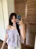 2026 Nueva Blusa Francesa Dulce Estilo Hombros Descubiertos Volantes Capas Pastel Versátil Juvenil Elegante Top