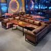 Conjunto de Sofá e Cadeira de Bar Estilo Industrial com Textura de Madeira de Nogueira, Adequado para Mesas de Reunião, Bares, Salas Privadas de KTV e Sofás de Lazer