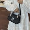 Bolso de color liso para mujer, novedad de 2025, bandolera de hombro, bolso pequeño portátil con costuras de seda y bufanda.