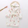 Roupão infantil transfronteiriço de flanela para casa, roupas femininas para bebês, outono e inverno, lã coral, camisola com capuz, fabricantes de pais e filhos