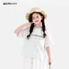 Camiseta de Manga Curta para Meninas Verão 2026 Nova Estilosa Roupa Infantil Crianças de Meia-Idade e Mais Velhas Top Listrado Solto Meia-Manga Fina Infantil