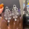 Pendientes Europeos y Americanos de Plata con Borlas Cortas, Exagerados y de Moda, Diseño Único, Nuevo Modelo 2026 para Mujer