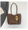 Bolso tote de nicho de moda transfronterizo para mujer 2026 verano nuevo bloqueo de color empalme bolso de un solo hombro bolsa para el hombro para el trabajo