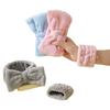Set de Pulsera y Goma para el Cabello de Coral Fleece, Resistente al Agua, Impermeable, para Lavarse la Cara y Desmaquillarse, Pulsera, Goma para el Cabello, Cubrebrazos, Específicamente para Lavarse la Cara