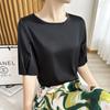 Nova camiseta de cetim de manga curta de verão feminina, gola redonda, punho plissado, solta, curta, elegante, fina