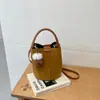 Bolso de Axila Retro de Alto Valor Nuevo Estilo Otoño 2026 Color Sólido Moda Personalidad Bolso de Hombro Único Bolso Cruzado para Viajes Diarios