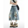 Calças jeans cropped estilo americano com lavagem e rasgos para homens e mulheres, design vintage, shorts largos até o joelho para casais para o outono