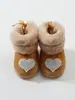 2026 Nuevos Zapatos de Felpa y Piel Botas de Nieve de Invierno para Niñas Zapatos para Bebés Calzado Cálido de Algodón para Exteriores Suela Suave Bebé