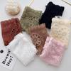 Rebaja Primavera/Verano Estilo Coreano Atmosférico Femenino Artístico Pañuelo para la Cabeza Dulce Encaje Triángulo Bufanda para Mujeres Decoración para Fotos de Viaje