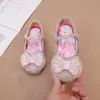 Sapatos de Salto Único para Meninas Primavera Outono 2025 Novo Estilo Sapatos de Princesa Elsa Sapatos de Cristal para Crianças Laço Solado Macio Sapatos Pequenos de Couro para Meninas