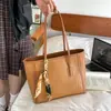 Bolsa de palha trançada retrô para mulheres, novo estilo 2026, bolsa de ombro moderna e versátil, atacado