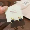 Novos Brincos de Argola em Esmalte com Estampa de Leopardo para Mulheres, Pino de Prata, Simples, Compactos, Design Exquisito, Estilosos, Brincos Vintage