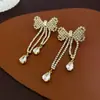 Brincos de Corrente Longa com Garras Exageradas Elegantes de Prata S925 com Strass para Mulheres Brincos com Franjas de Diamante Colorido Europeus e Americanos Brincos da Moda