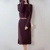 Elegante vestido de tricô de lã pura com gola redonda e espessura para mulheres, outono e inverno, canelado, fenda lateral, comprimento médio, acima do joelho, vestido interno