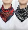 Lenço Triangular Outono e Inverno Novo Estilo para Mulheres, Elegante e Quente, Atacado do Fabricante, Luxo Leve, Moda Retrô, Versátil, Padrões de Plantas e Florais
