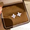 ¡Rejilla de Cristal Estelar! Deslumbrantes aretes de copo de nieve con incrustaciones de diamantes exquisitos, frescos y minimalistas, aretes de nicho únicos y versátiles
