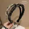 Estilo Coreano Luxo Leve Strass Fina Tiara Presilha de Cabelo Feminina Dentes Antiderrapante Simples 2026 Nova Celebridade da Internet Elástico de Cabelo Presilha de Cabelo Acessórios de Cabelo
