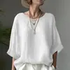 Nueva camisa cruzada cómoda y adelgazante para mujer de talla grande, con cuello redondo, corte holgado, estilo casual, hombros caídos y color blanco liso
