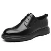 2026 Verano Nuevos Zapatos Formales de Negocios Casuales para Hombre con Suela Gruesa, Cuero Hueco Transpirable Perforado, Envío Directo