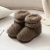 Botines cortos de suela plana para mujer, forrados de felpa, estilo 2026, botas de algodón esponjoso, engrosados, versátiles, nuevas botas de nieve de invierno, de corte bajo