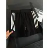 Shorts de Alta Qualidade Azul Klein com Padrão de Escamas de Dragão para Homens, Calças de Verão Finas Listradas com Design Estiloso, Shorts Esportivos de Comprimento Três Quartos