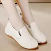 Zapatos de plataforma, zapatos de mujer de suela gruesa, nuevo modelo de otoño 2026, zapatos de tacón de cuña de un solo color, cómodos para mujeres de mediana edad y mayores, no cansan los pies, zapatos de madre de suela blanda