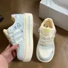 2026 Dopamina Estilo Japonés Súper Lindos Zapatos Blancos Dulces y Adorables de Alto Valor Versátiles Tenis Casuales para Estudiantes Campus