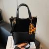 Bolsa Pequena Retro Fosca Transfronteiriça para Mulheres, Versátil para Outono e Inverno, Novo Modelo 2026, Bolsa Saco Tendência Mais Vendida