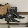 Botas de Moda de Tacón de Plataforma de Una Sola Pieza Ricas y Nobles Punta Fina Tacón Alto Cierre Trasero Botines Cortos Ajustados Nuevos Botines Cortos Retro Otoño e Invierno