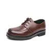 Sapatos masculinos de couro com bico quadrado transfronteiriços, sapatos masculinos formais casuais de negócios, sapatos derby estilo britânico de sola grossa, sapatos masculinos versáteis de tamanho grande