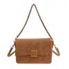 Bolso de Hombro Cruzado Versátil de Moda Tendencia Otoño e Invierno 2025 Bolso de Mano con Cadena Diseño de Nicho de Gama Alta