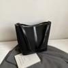 Bolso de Hombro Retro de Alta Gama para Comercio Exterior Transfronterizo, Bolso Cruzado Tipo Cubo de Gran Capacidad, Moderno y Sencillo, Bolso de Alta Gama para el Día a Día