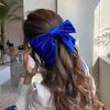 Pinza para el cabello con lazo azul Klein para mujer, Tocado de alta gama, Nueva tela, Pinza para flequillo, Elegante pinza de pico de pato azul