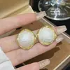 Pendientes de botón geométricos retro franceses con pasador de plata 925, Pendientes de moda estilo Chanel, Pendientes de perlas simples de alta gama de lujo ligero