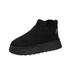 Botas de nieve de suela gruesa, talla grande, para mujer, nuevo estilo invierno 2026, calidad de exportación, forradas de felpa, engrosadas para abrigar, diseño sin cordones, zapatos de algodón al por mayor para ventas transfronterizas