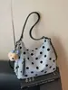 Nova Bolsa Tote de Bolinhas 2026 para Mulheres, Bolsa de Ombro Grande Capacidade para o Dia a Dia, Bolsa de Mão Versátil de Moda de Nicho de Alto Padrão