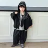 Jaqueta de Couro para Motociclista Masculina de Primavera e Outono, Estilo Coreano, Jaqueta Estilosa e Descolada para Crianças, Comércio Exterior, Casaco Descolado e na Moda para Meninos Jovens