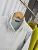 Chaqueta exterior asequible para hombre y mujer, resistente al agua, nuevo estilo otoño/invierno, cálida, forrada de polar, softshell, cuello alto, moderna
