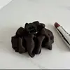 Presilha de Cabelo Elegante de Tamanho Médio para Mulheres com Cabelos Finos, Toque de Luxo, Novo Estilo 2026, Pente de Cabelo para Penteados Presos na Nuca, Acessório de Cabelo Tipo Pinça de Tubarão