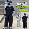Conjunto de Roupa de Outono para Meninos Camisa com Capuz 2026 Outono Novo Tendência Cool Estilo de Rua Casual Conjunto de Duas Peças Roupas para Crianças de Meia-Idade e Grandes