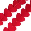 Suministros para Bodas Día de San Valentín Bandera de Amor de Fieltro Banner con Forma de Corazón No Tejido Cortina de Puerta de Corazón Rojo DIY Gratis