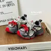Zapatillas de Moda Versátiles para Niños 2026 Primavera/Verano Nuevos Zapatos Casuales Transpirables de Malla para Niñas Zapatos para Correr Suela Suave