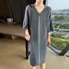Suéter de Visão Simples Outono e Inverno Slim Fit Gola Redonda Manga Média Comprimento Médio Vestido Tricô Feminino Gola Suéter Emagrecimento Novo