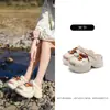 2026 Nova Moda Tamancos Confortáveis de Solado Grosso para Mulheres Sandálias Plataforma com Tiras DIY Sapatos Fechados