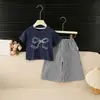 Conjunto de Camisetas de Manga Corta para Niñas Verano Nuevo Estilo 2026 Estilo Coreano Moda Bebé Casual Guardería Conjunto de Dos Piezas Ropa Infantil